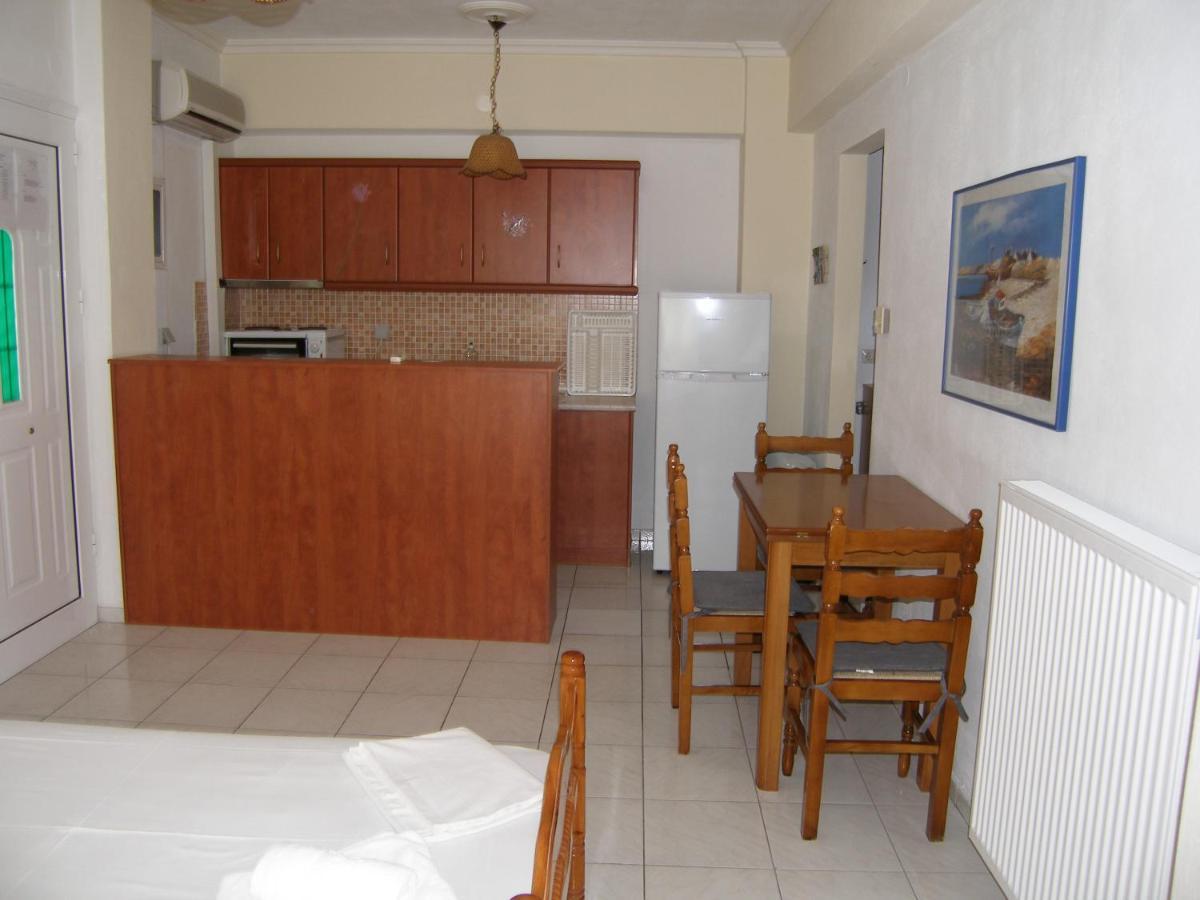 Efi Apartments ميرينا المظهر الخارجي الصورة